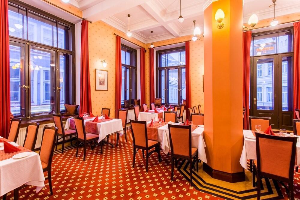 Hestia Hotel Maestro Old Town Tallinn Exterior photo
